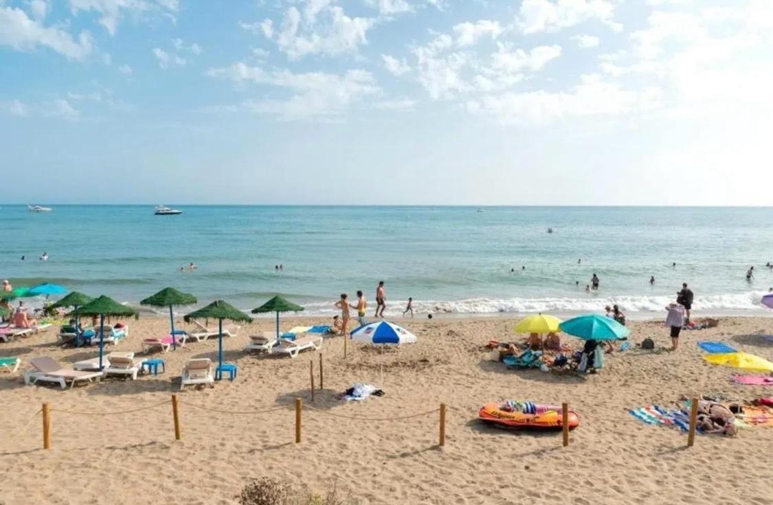 Marbella Pleasant Duplex By Elviria Las Dunas Beach Екстер'єр фото
